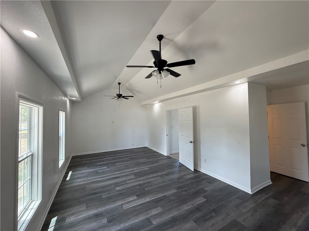 126 Fannin St Property Photo 7