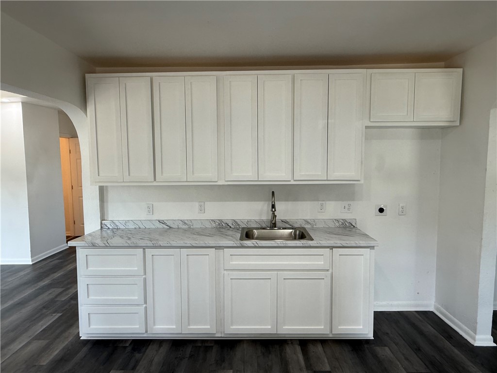 126 Fannin St Property Photo 9