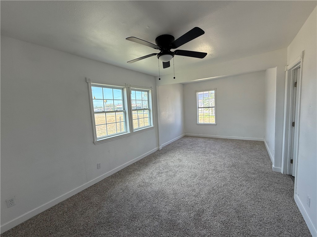 126 Fannin St Property Photo 13