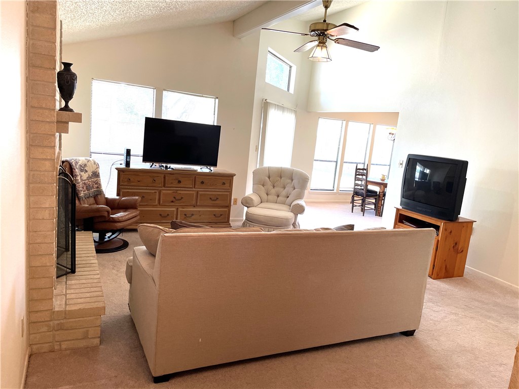 4610 Vail St Property Photo 6