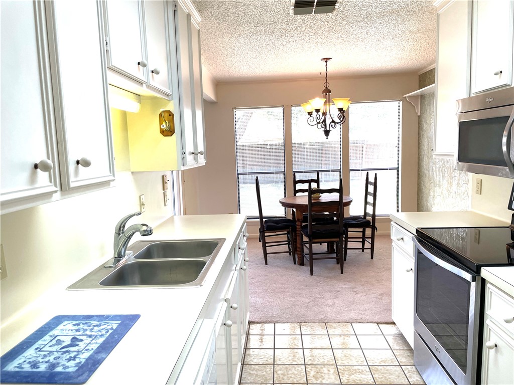 4610 Vail St Property Photo 11