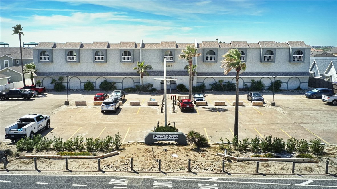 14825 Windward Dr 215 Property Photo 1