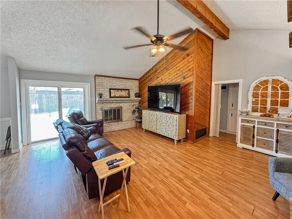 3505 Crestside Dr Property Photo 5