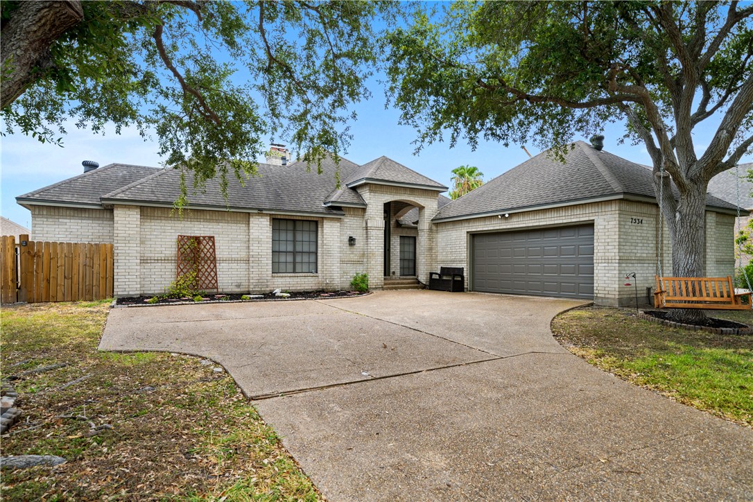 7534 Annemasse St Property Photo 3