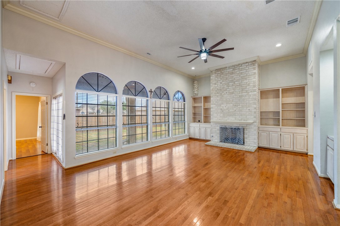 7534 Annemasse St Property Photo 6