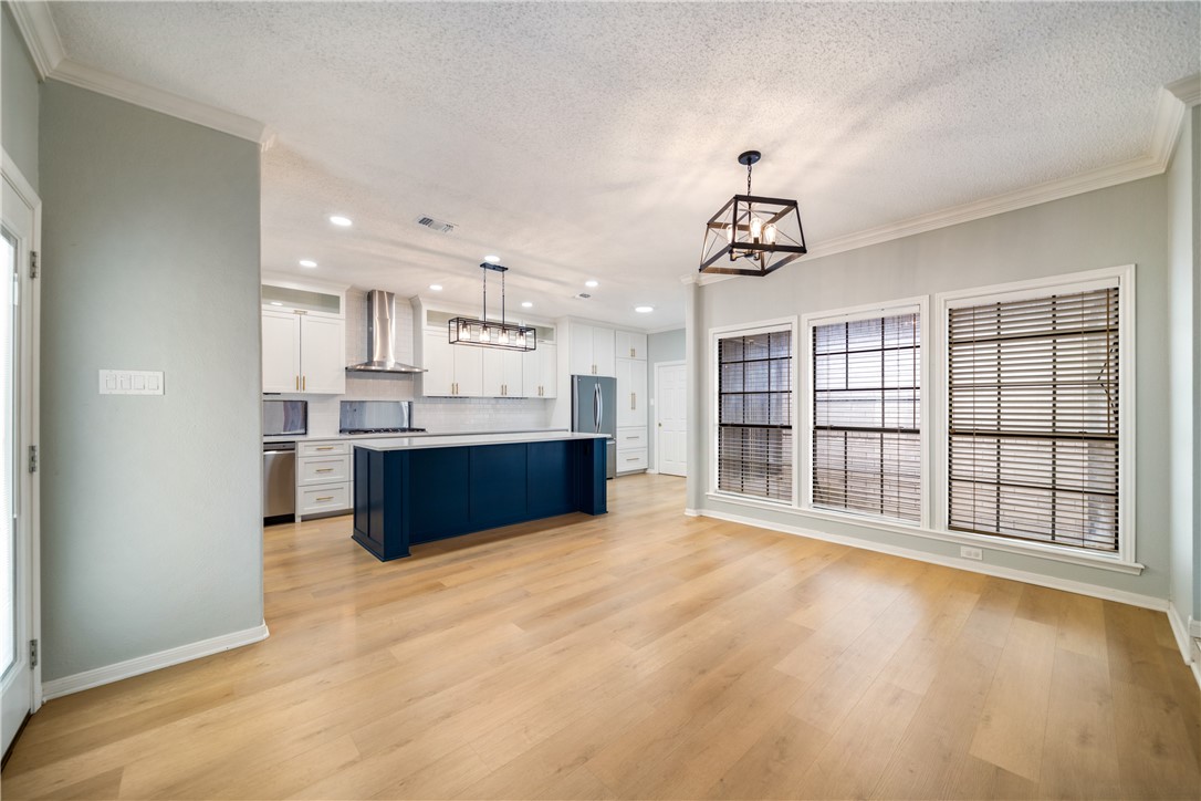 7534 Annemasse St Property Photo 9