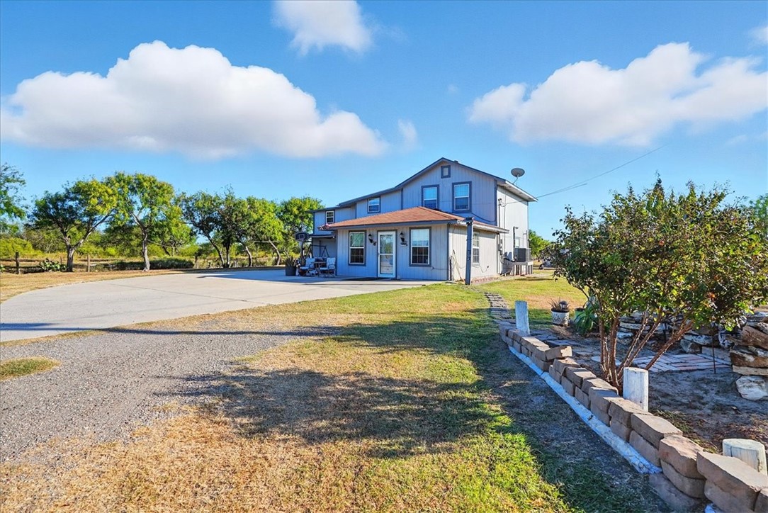 6313 County Road 1612 Property Photo 2
