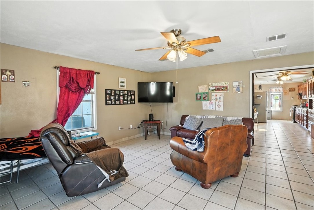 6313 County Road 1612 Property Photo 6