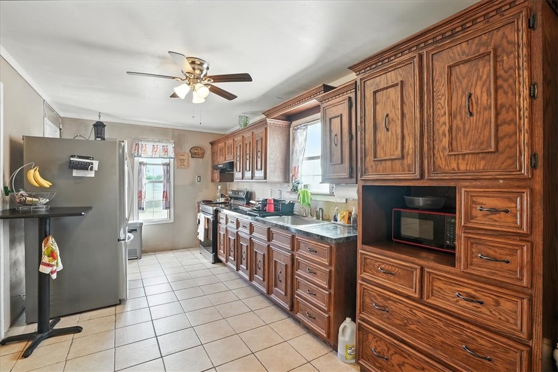 6313 County Road 1612 Property Photo 10