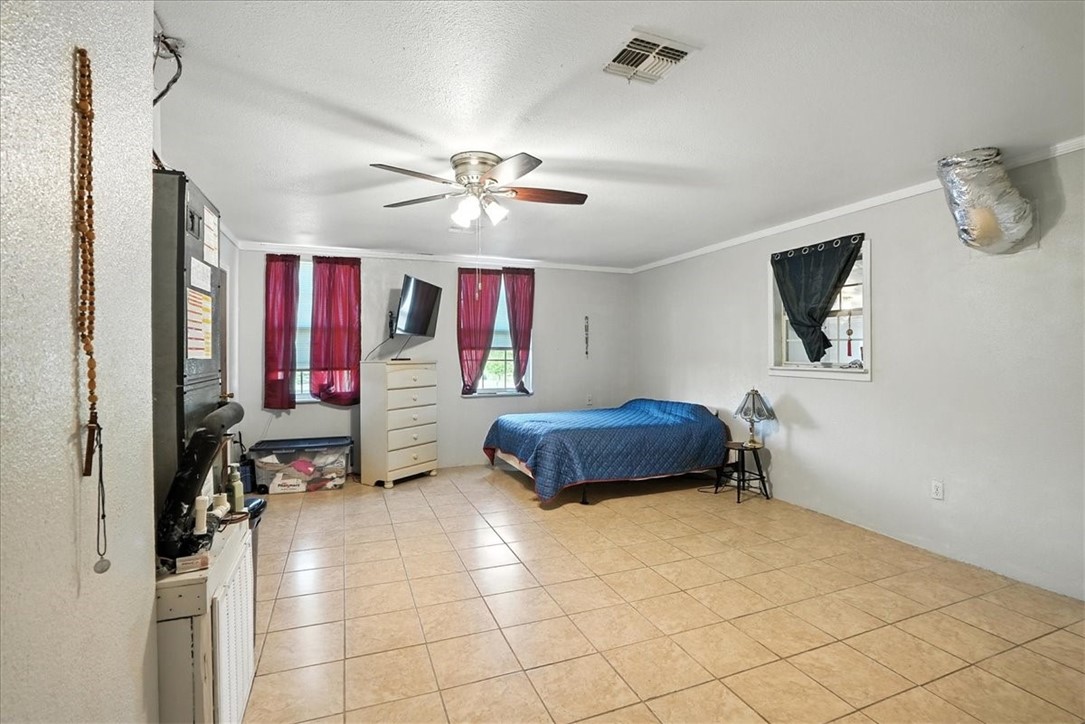 6313 County Road 1612 Property Photo 17