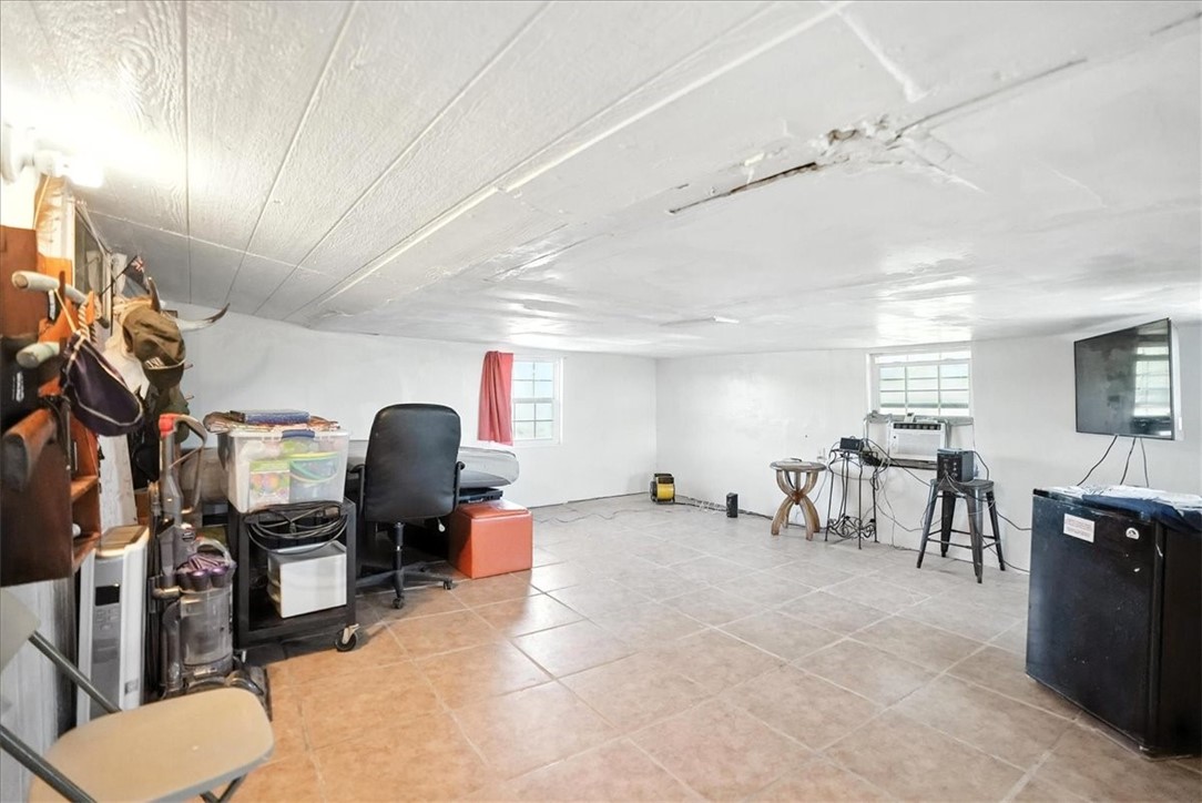 6313 County Road 1612 Property Photo 23