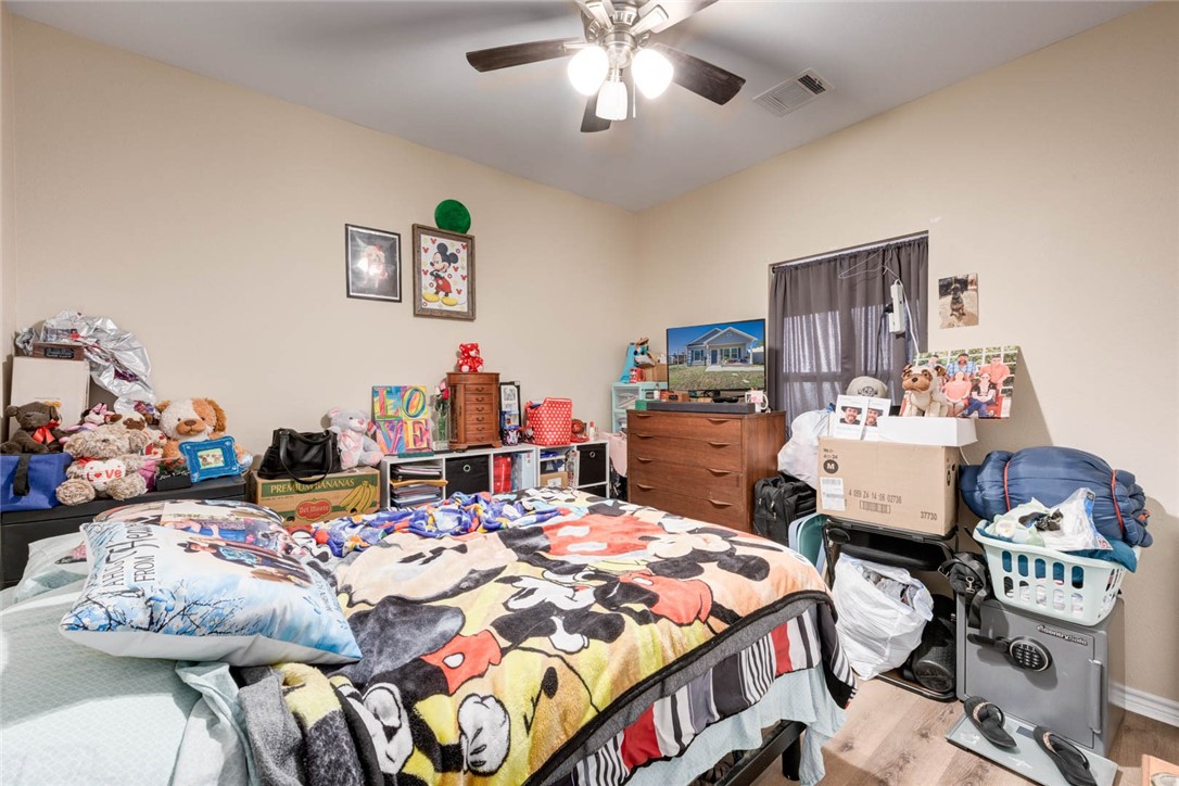 1609 W Manor Dr Property Photo 13