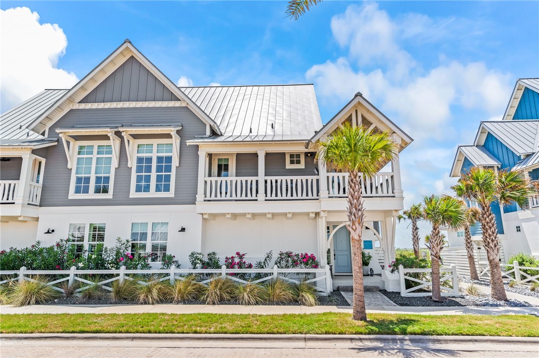 284 Sunrise Ave 4b Property Photo 2