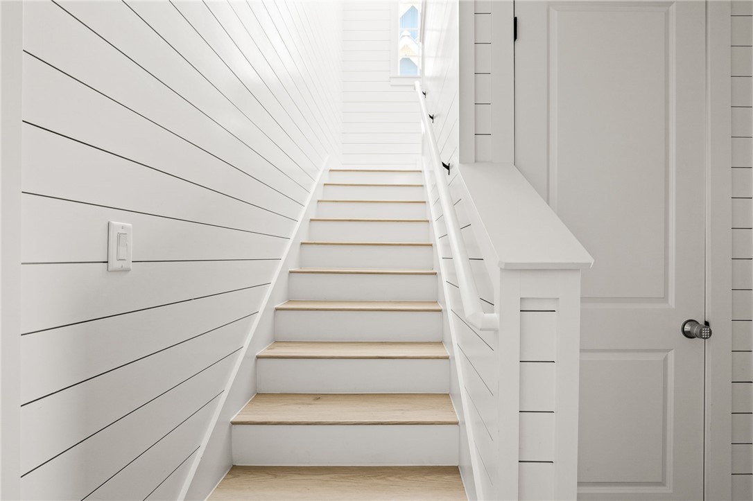 284 Sunrise Ave 4b Property Photo 10