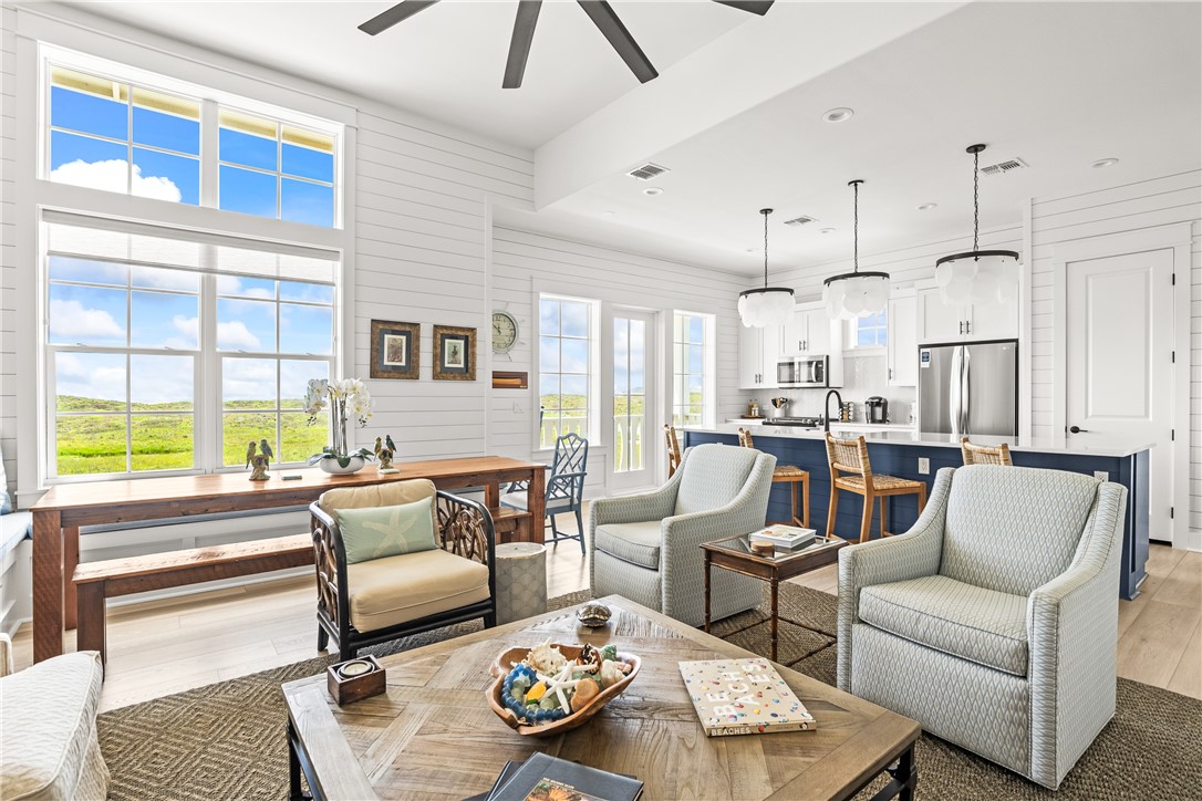 284 Sunrise Ave 4b Property Photo 11