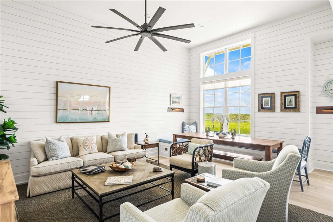 284 Sunrise Ave 4b Property Photo 12