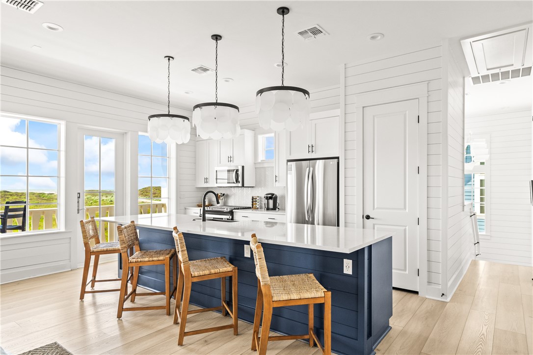 284 Sunrise Ave 4b Property Photo 14