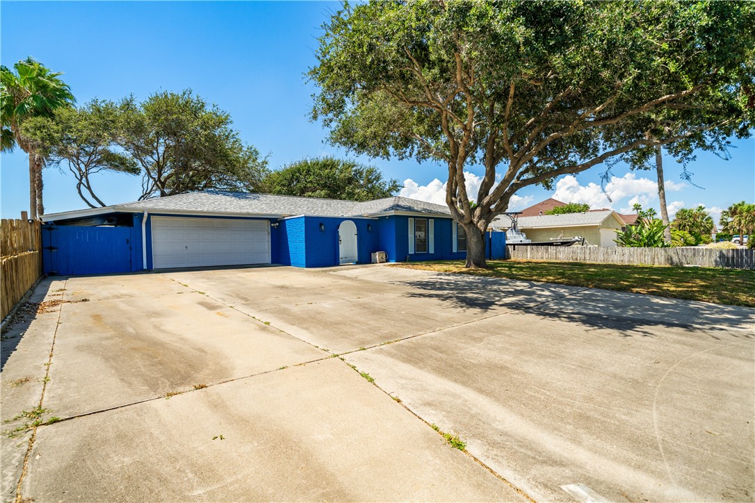 14141 Bounty Ave Property Photo 9