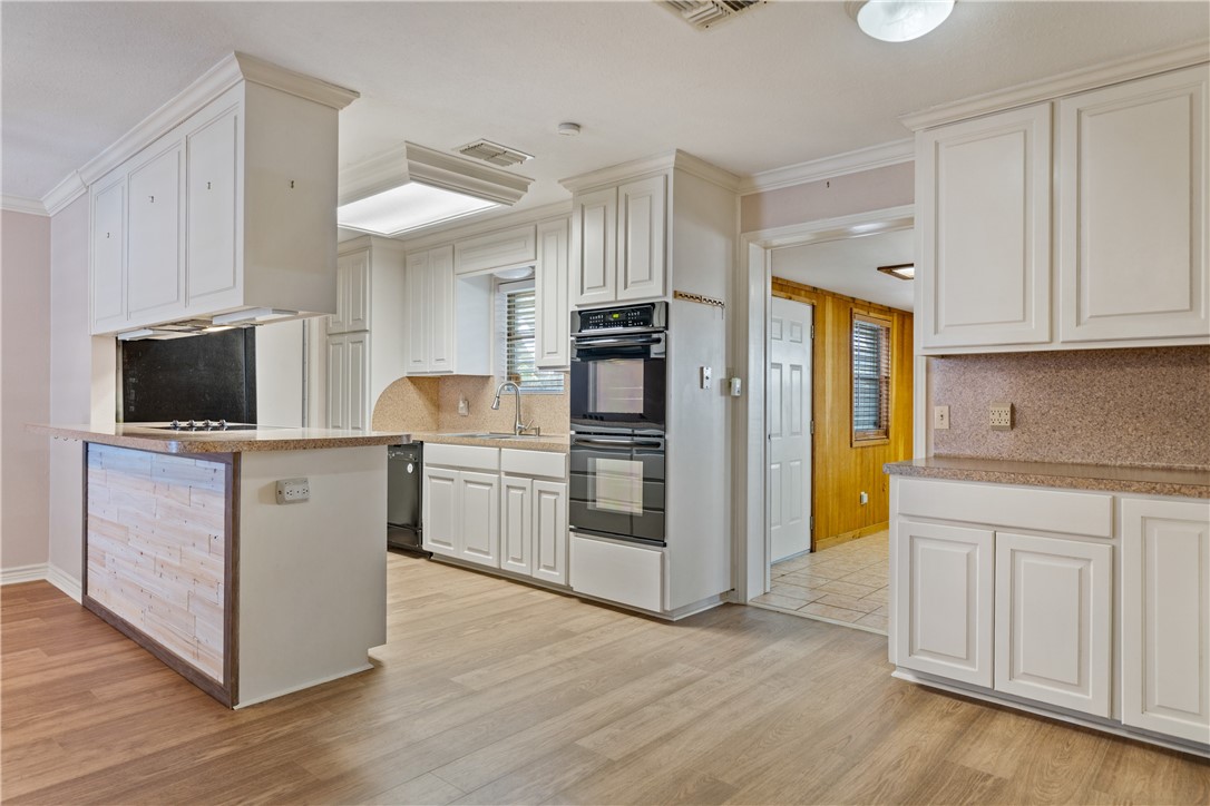 14141 Bounty Ave Property Photo 14