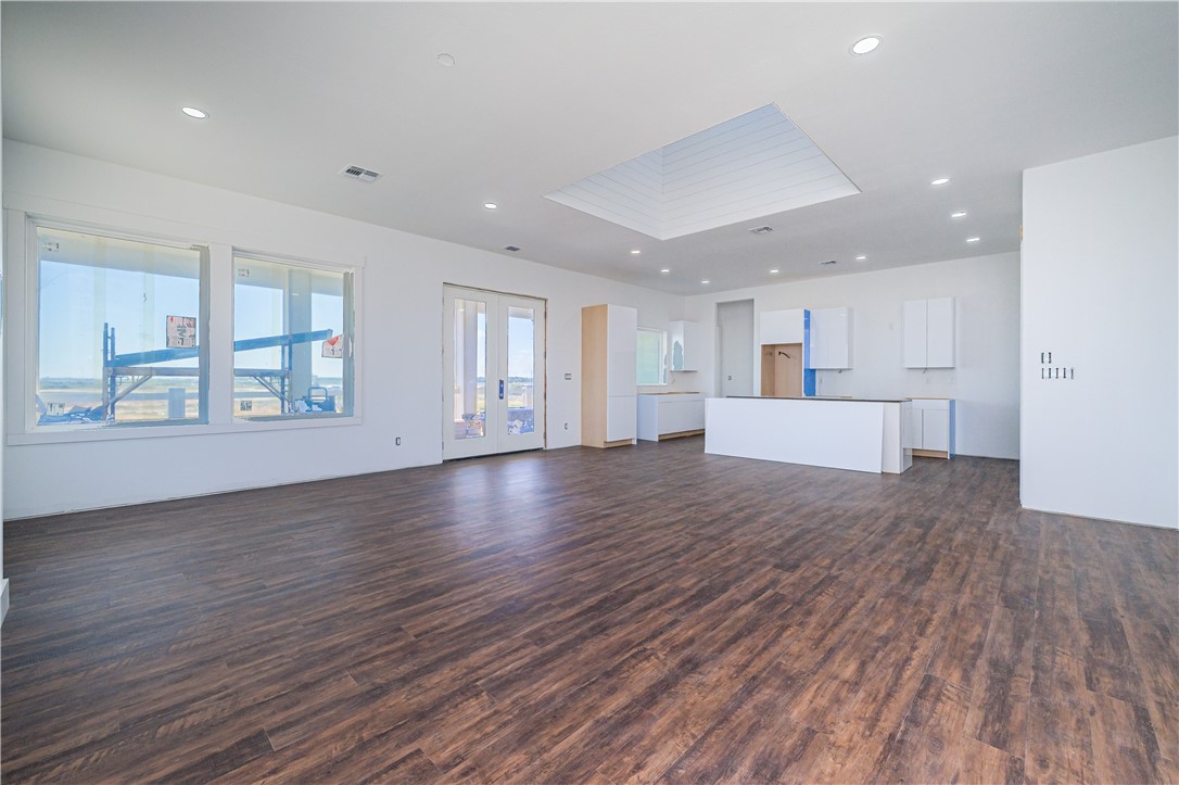 113 Port Saint Claire Property Photo 8