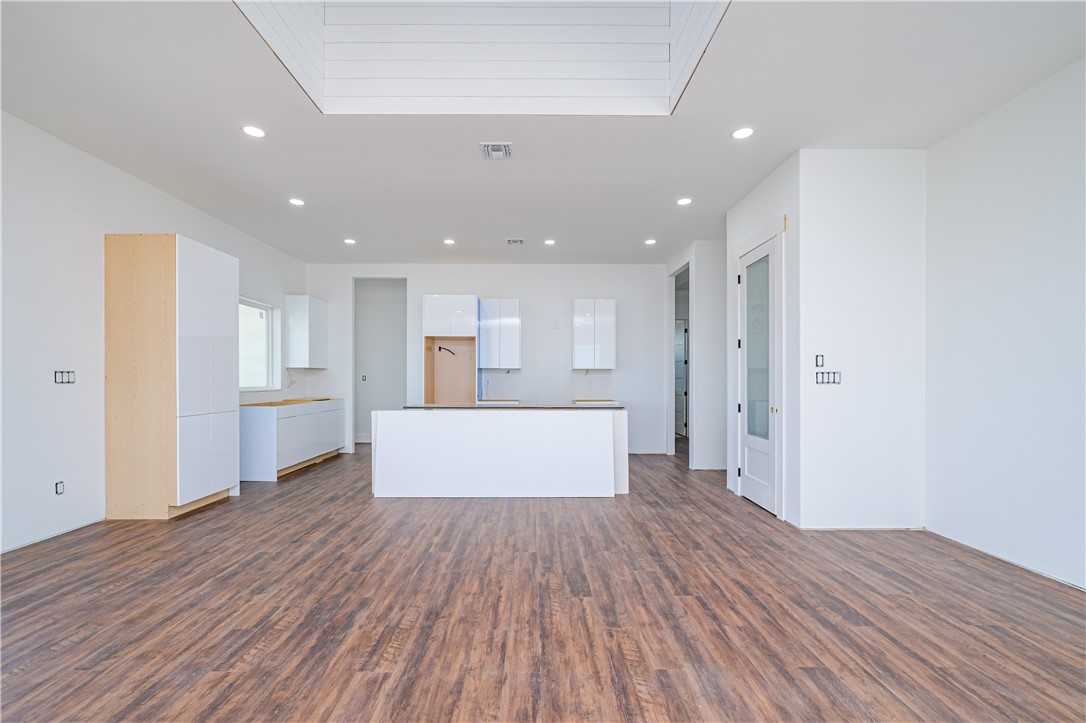 113 Port Saint Claire Property Photo 9