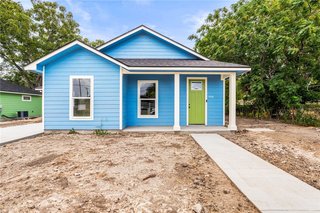 1316 Hancock Ave Property Photo 2