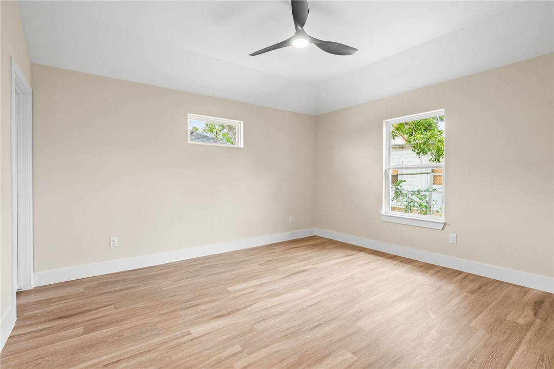 1316 Hancock Ave Property Photo 16