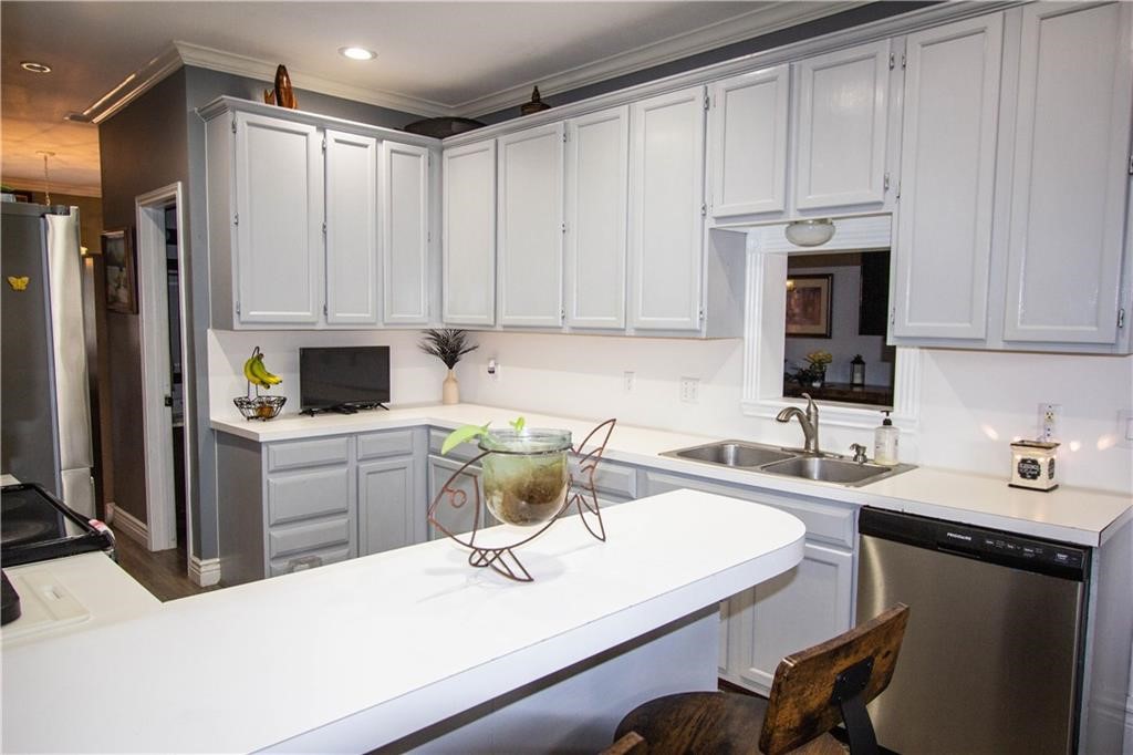 5113 Queens Ct Property Photo 9