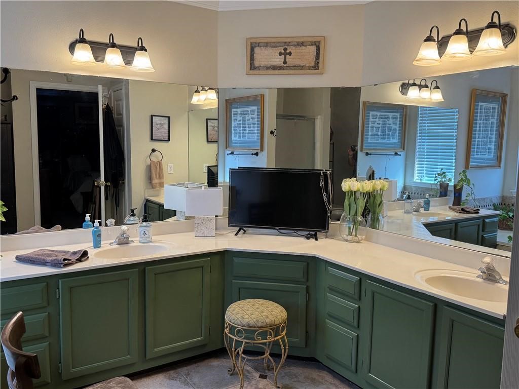 5113 Queens Ct Property Photo 13