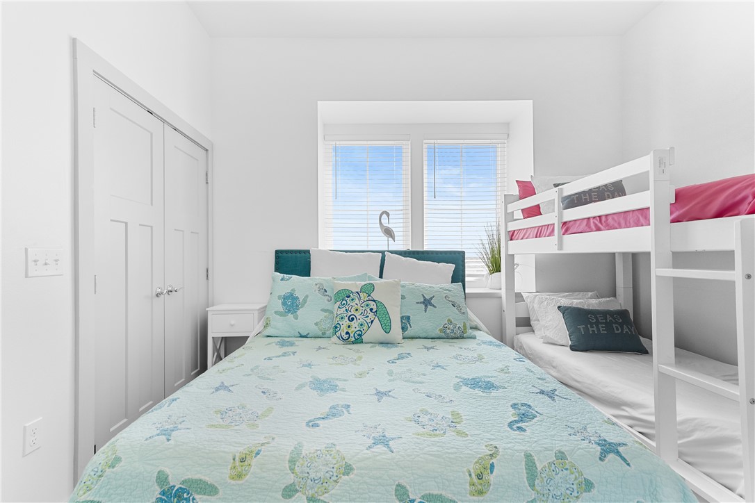 200 Piper Blvd B4 Property Photo 12