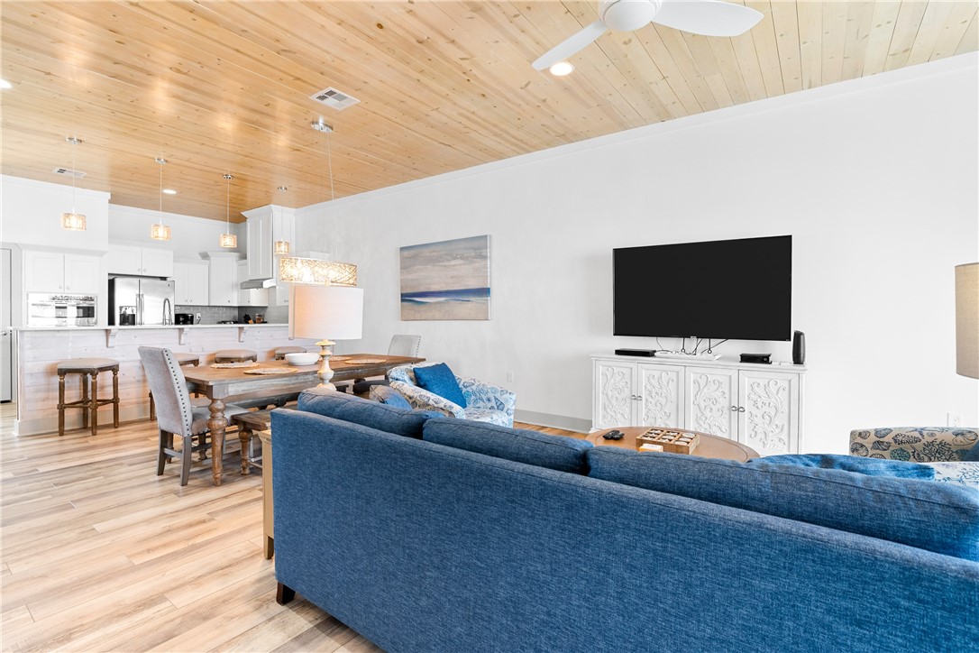 200 Piper Blvd B4 Property Photo 31