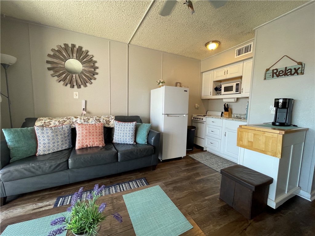 3938 Surfside Blvd 3344 Property Photo 5