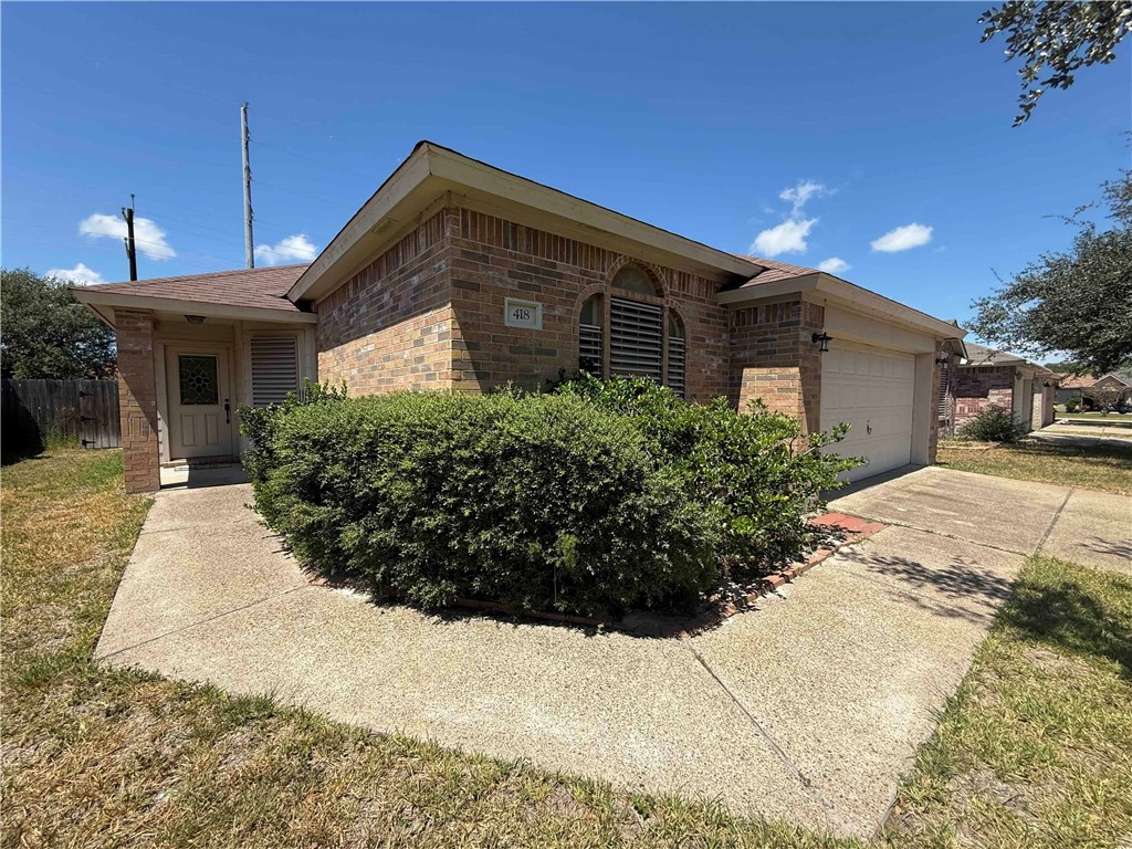 418 Oak Glen Dr Property Photo 6