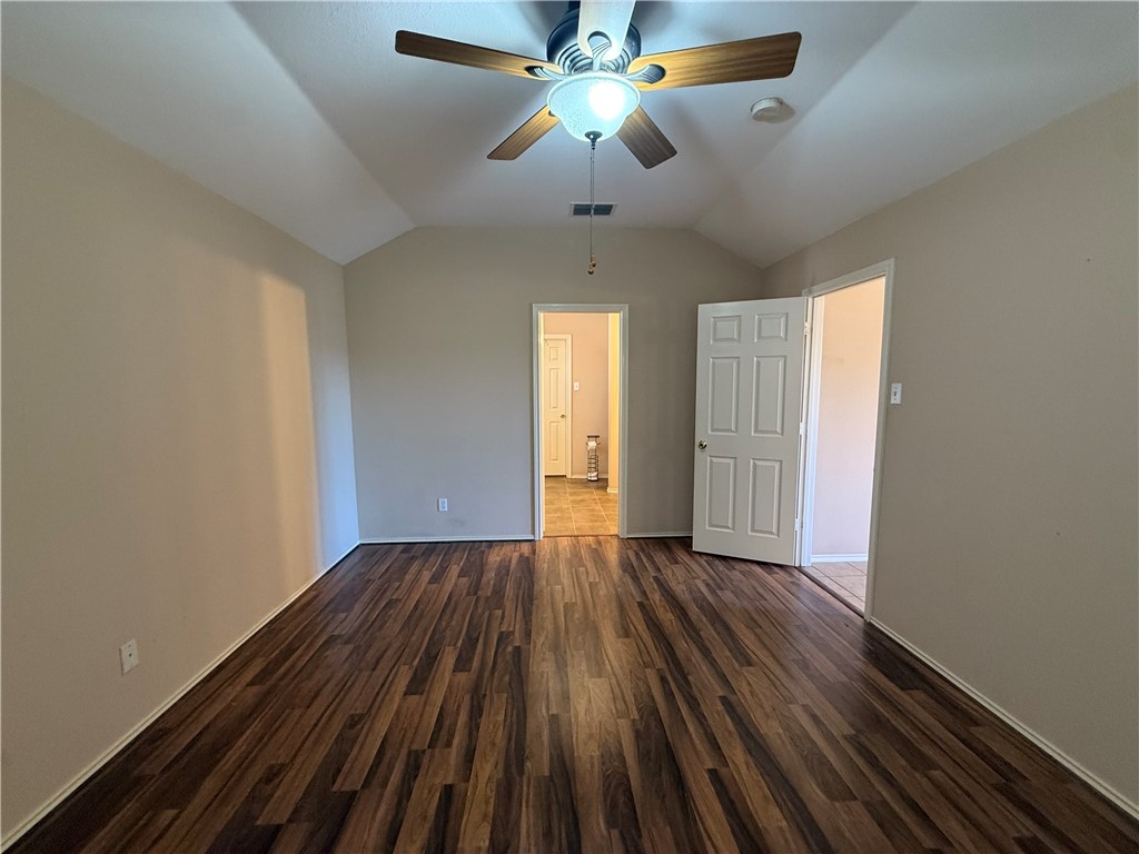 418 Oak Glen Dr Property Photo 16