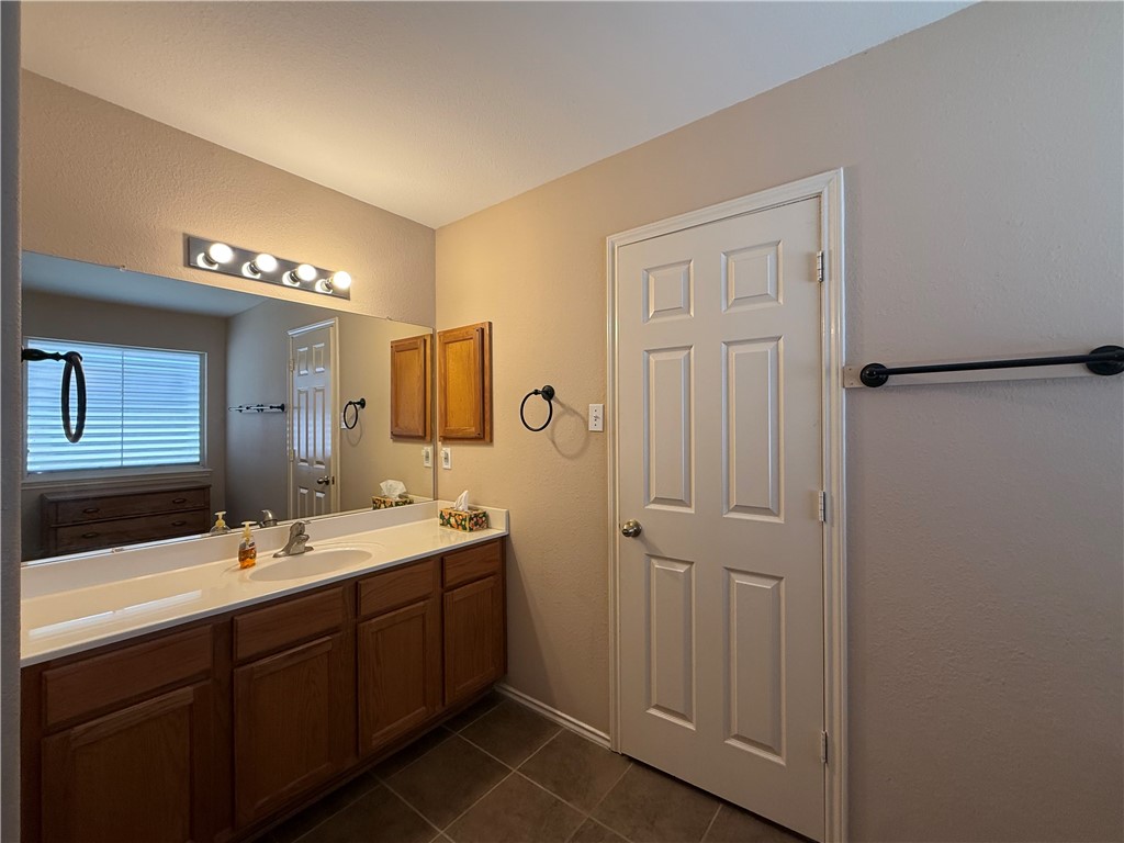 418 Oak Glen Dr Property Photo 18