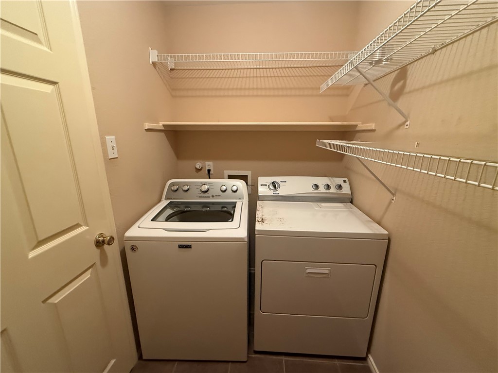 418 Oak Glen Dr Property Photo 25