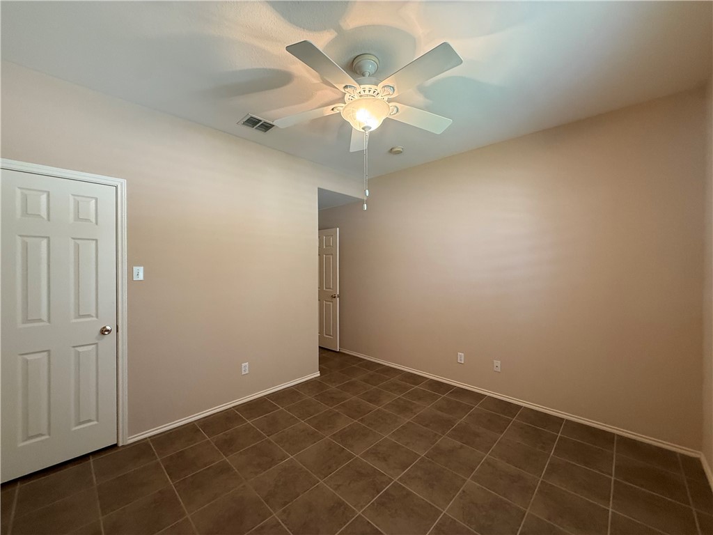 418 Oak Glen Dr Property Photo 33