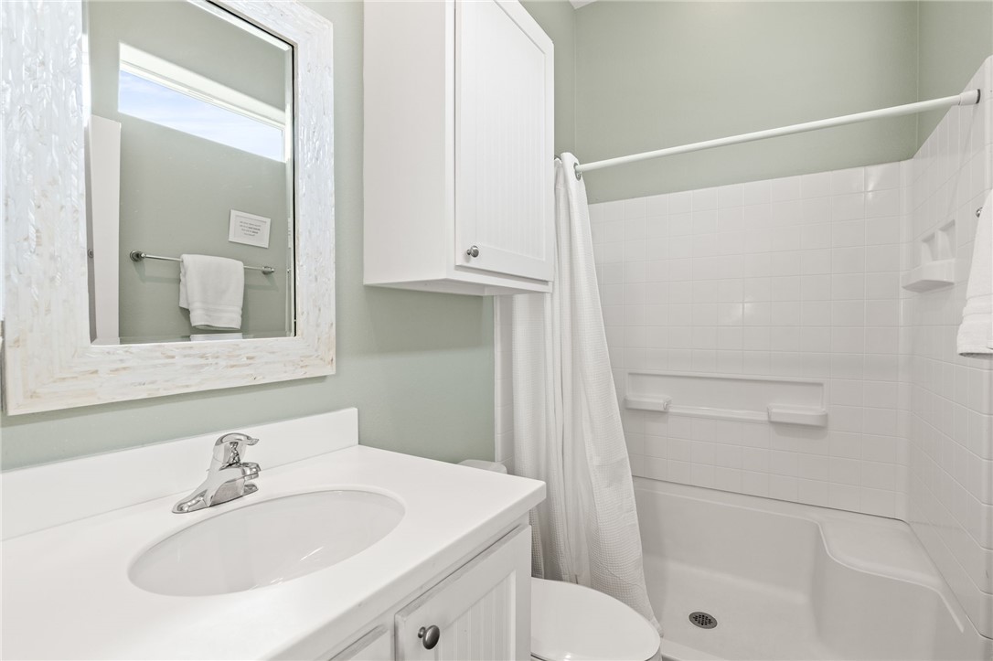 640 Gulf Village Dr Property Photo 14