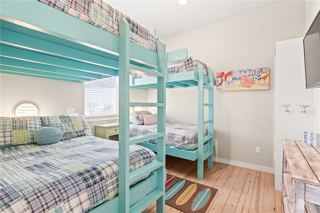 640 Gulf Village Dr Property Photo 20