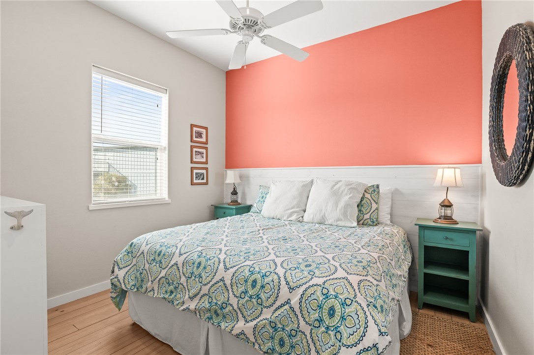 640 Gulf Village Dr Property Photo 23