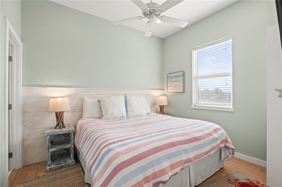 640 Gulf Village Dr Property Photo 26