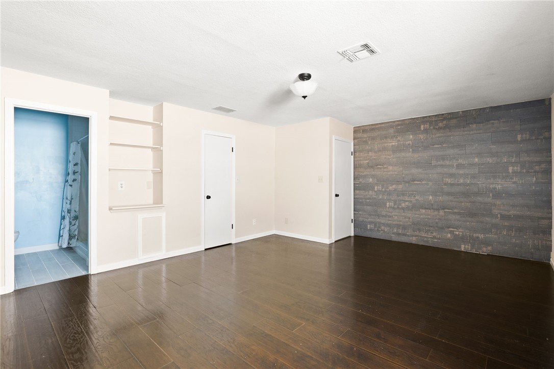 15525 Cuttysark St Property Photo 18