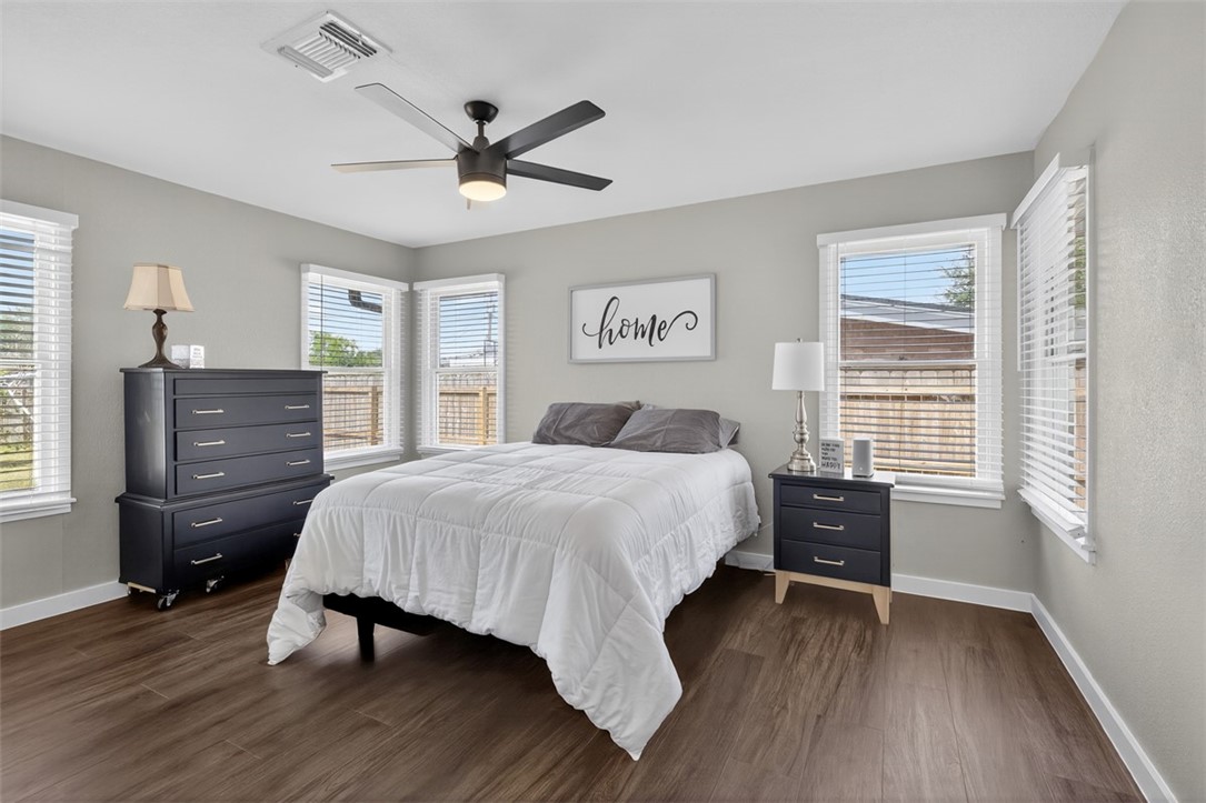 332 Doddridge St Property Photo 15