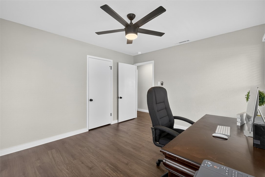 332 Doddridge St Property Photo 22