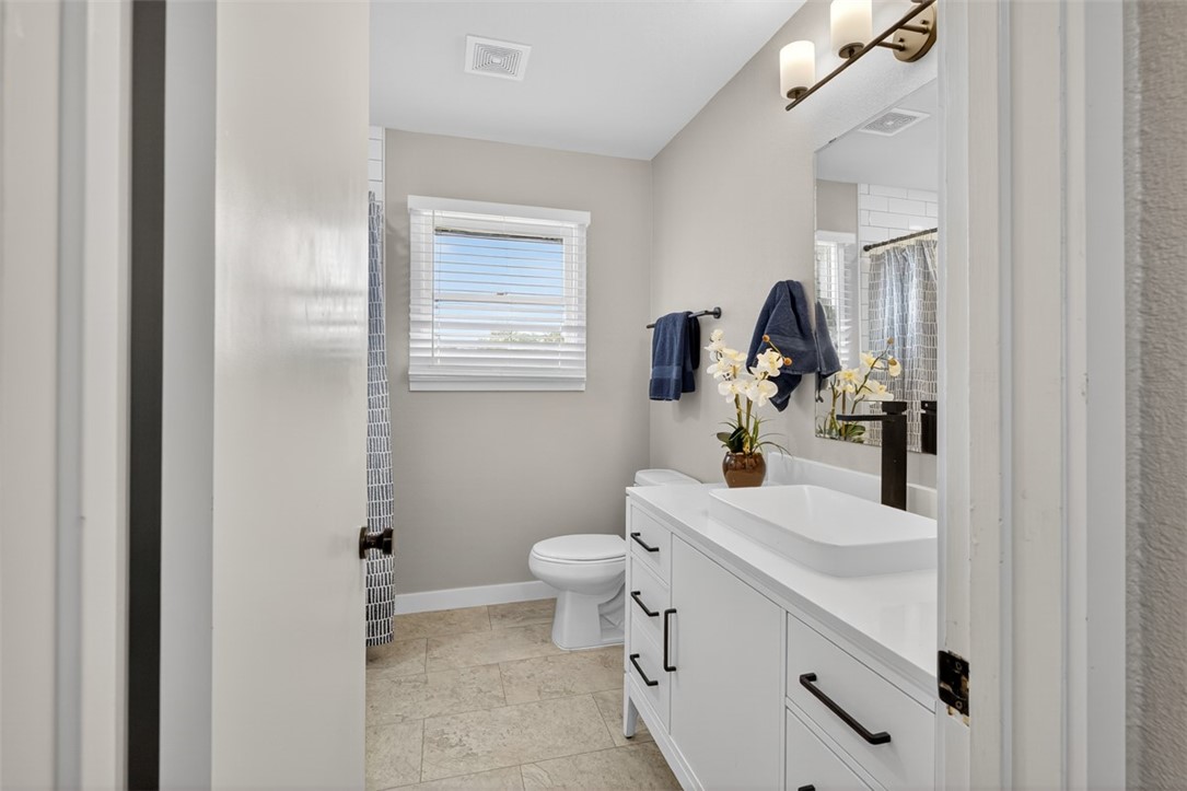 332 Doddridge St Property Photo 27