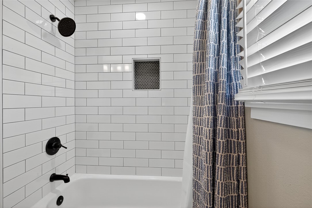 332 Doddridge St Property Photo 29