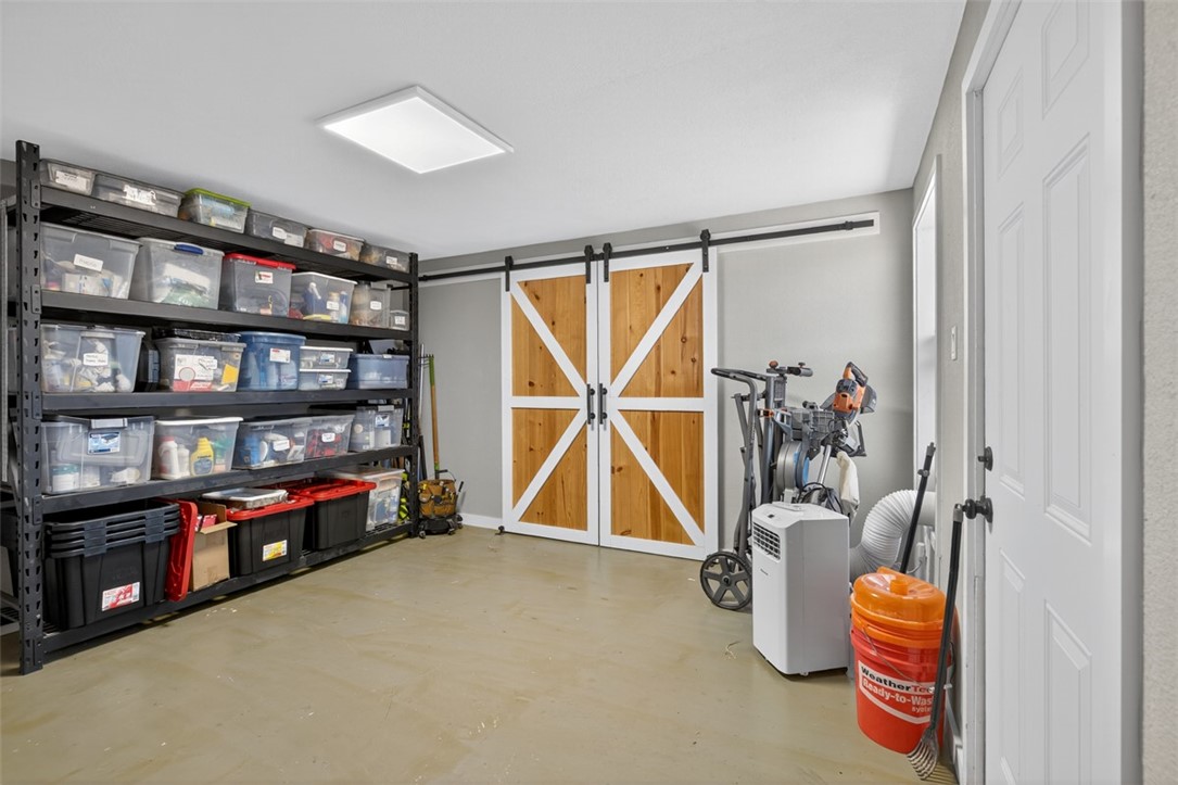 332 Doddridge St Property Photo 31