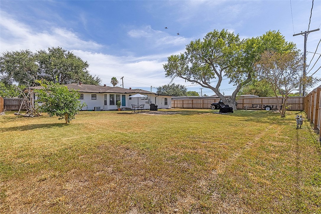 332 Doddridge St Property Photo 34