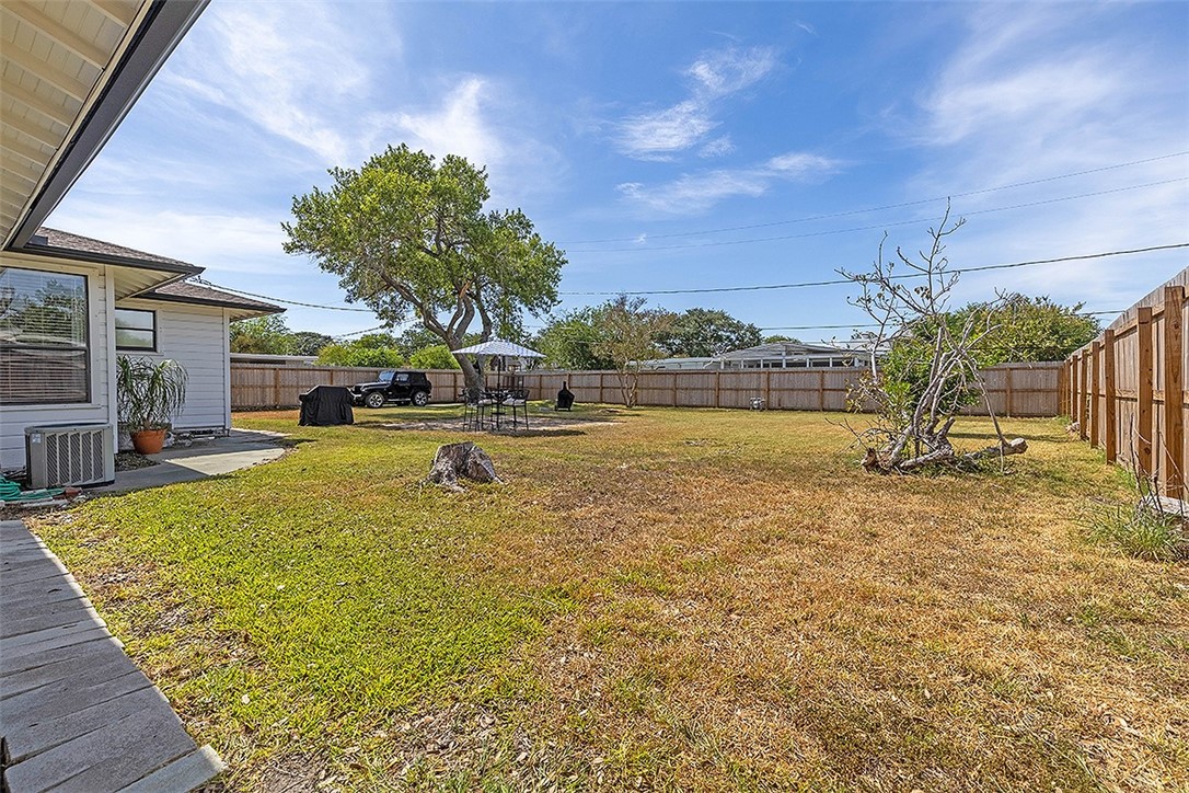 332 Doddridge St Property Photo 35