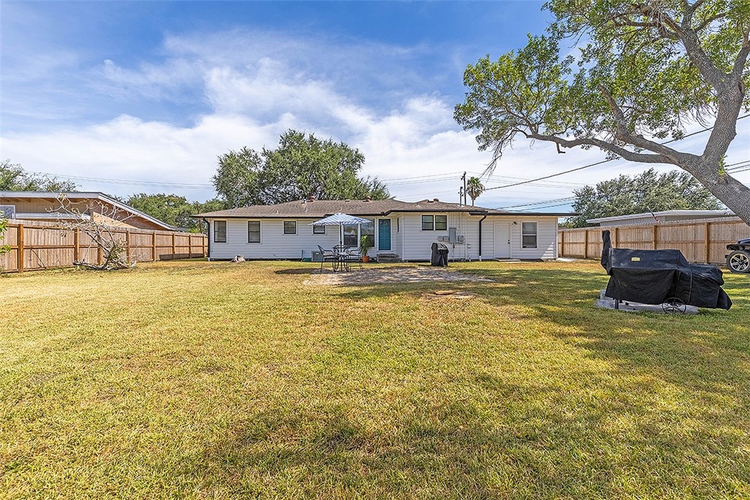 332 Doddridge St Property Photo 37